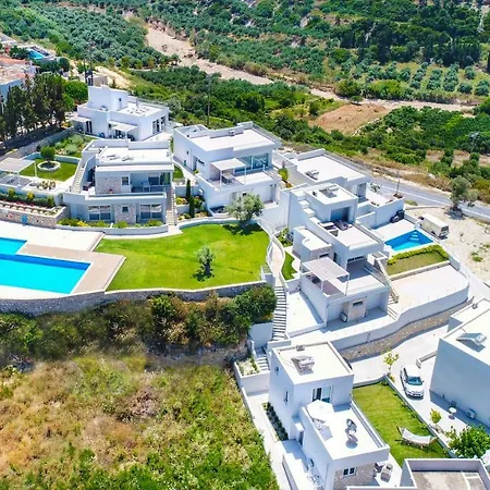 Villa Erythrous